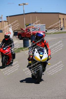 media/May-29-2022-Lets Ride (Sun) [[e8986be515]]/Around the Pits/